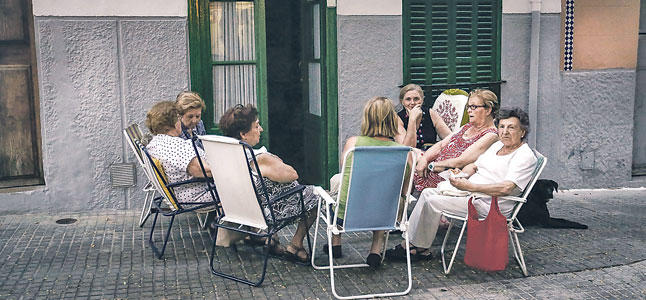 Meet_Spanish_people
