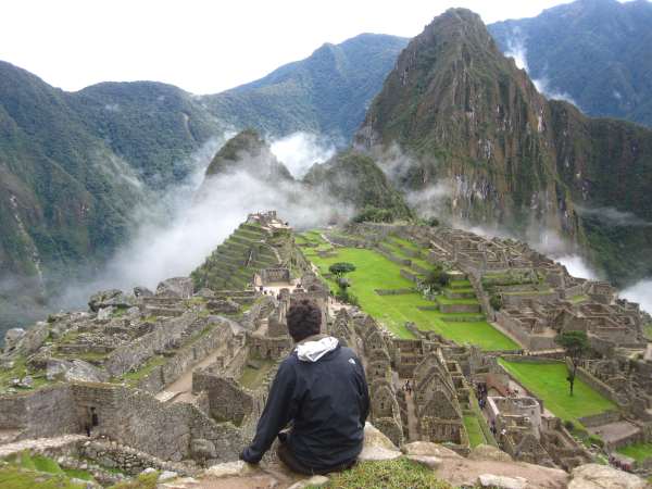 Spanish_travel_abroad