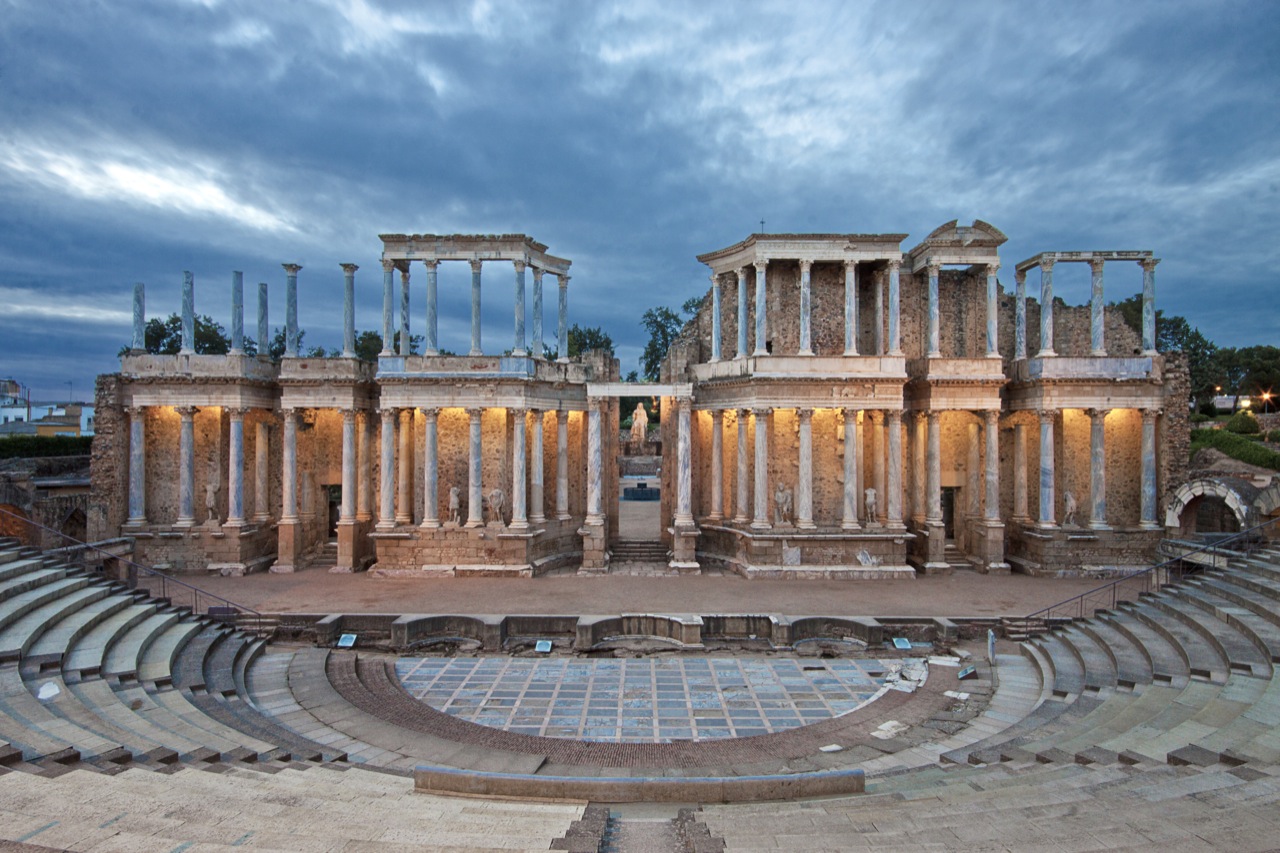 vocabulary about art and monuments in spanish Teatro romano de merida