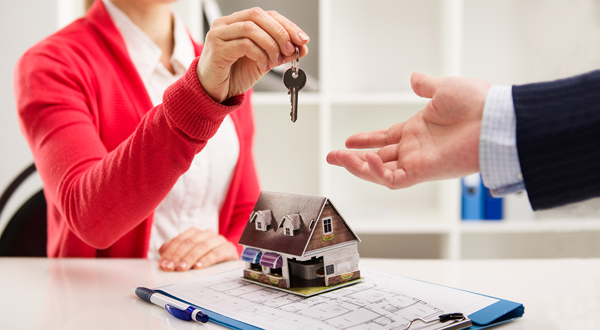 Useful phrases when you rent an apartment in Spain the delivery of a key for an apartment