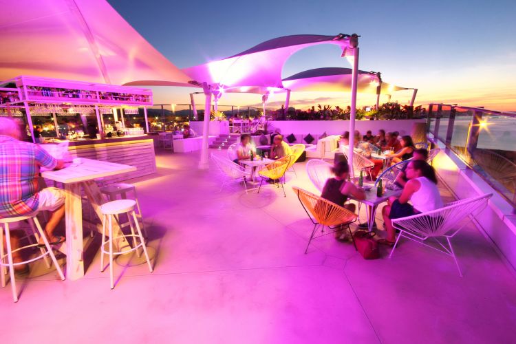 what to do denia nightlife