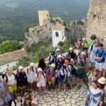 Grupo escolar en Castell de Guadalest, España