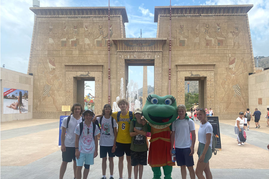 Schulgruppe in Terra Mítica in Spanien