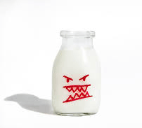 Ein wütendes Glas Milch