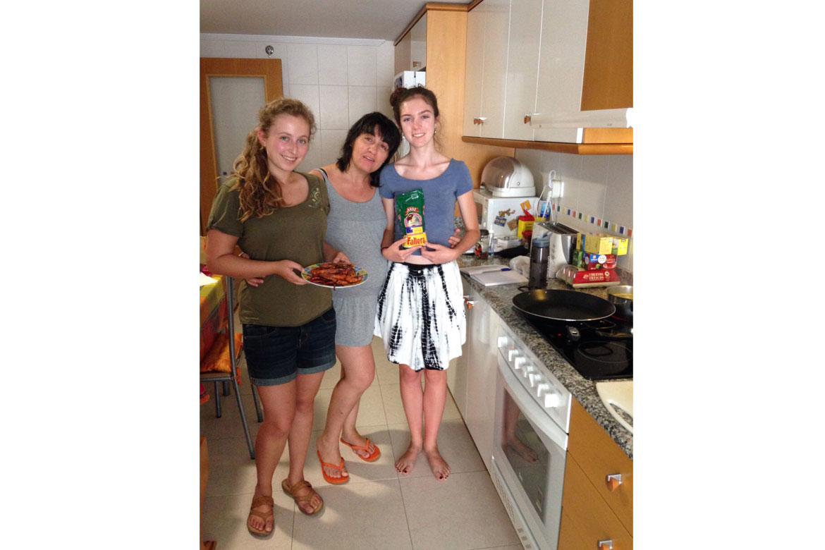 hostfamy-denia-12