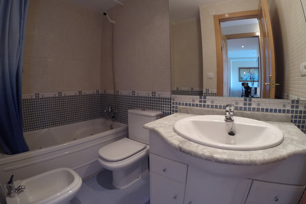 Bathroom of the private apartment in Denia