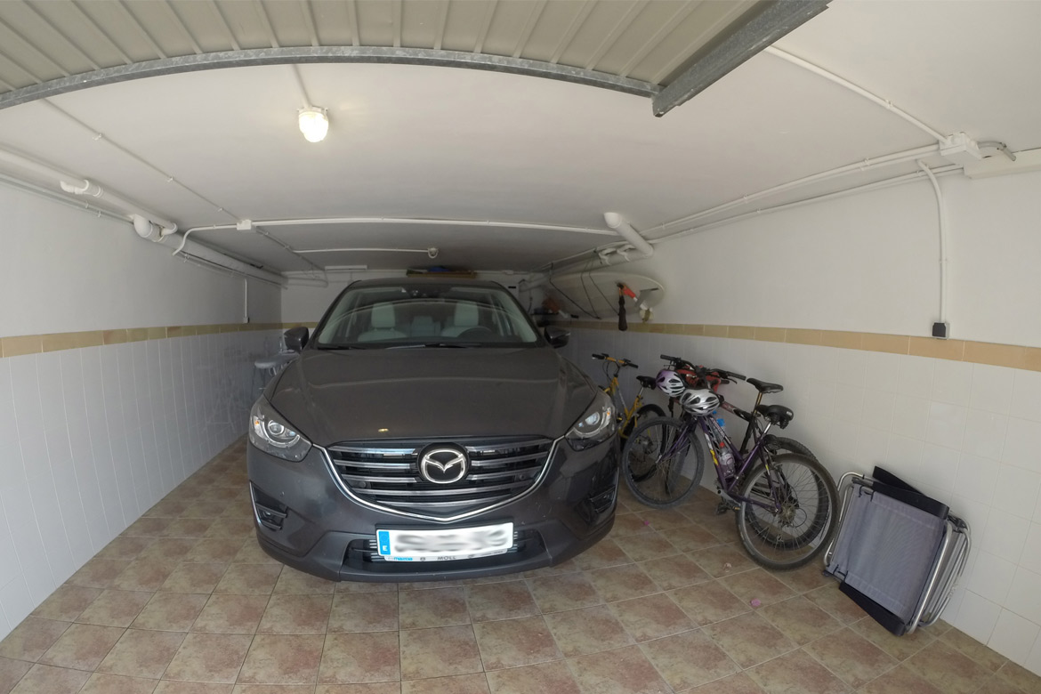 Garage of Marina Azul beach apartment in Denia