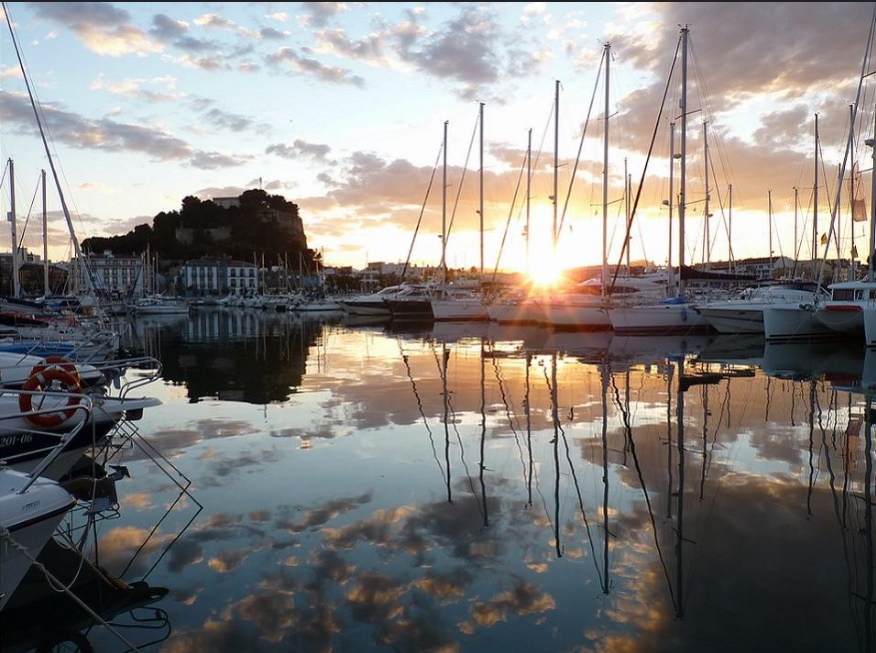 Hafen von Denia in Spanien